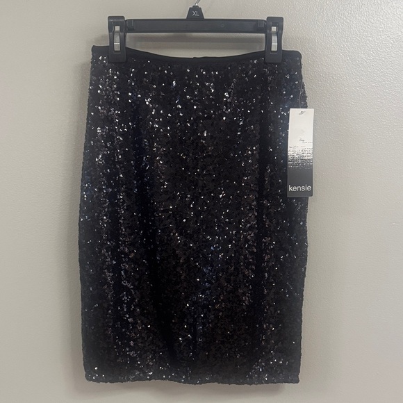 Kensie Dresses & Skirts - Kensie Black Sequin Pencil Skirt